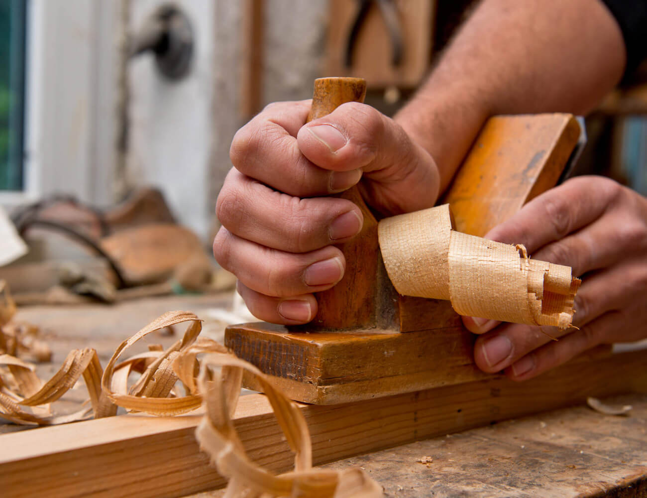 Möbel nach Maßanfertigung bei bühler einrichtungen - Möbelanpassung, Holzmöbel, Maßanfertigung - bühler einrichtungen in Friesenheim bei Offenburg zwischen Karlsruhe und Freiburg