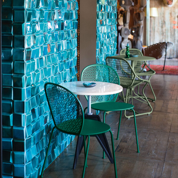 grüne Balkonstühle / Gartenstühle aus Metall in floralem Design - Gartenmöbel, Outdoor, Beistelltische, Accessoires, Outdoormöbel, Sitzecke - bühler einrichtungen in Friesenheim bei Offenburg zwischen Karlsruhe und Freiburg