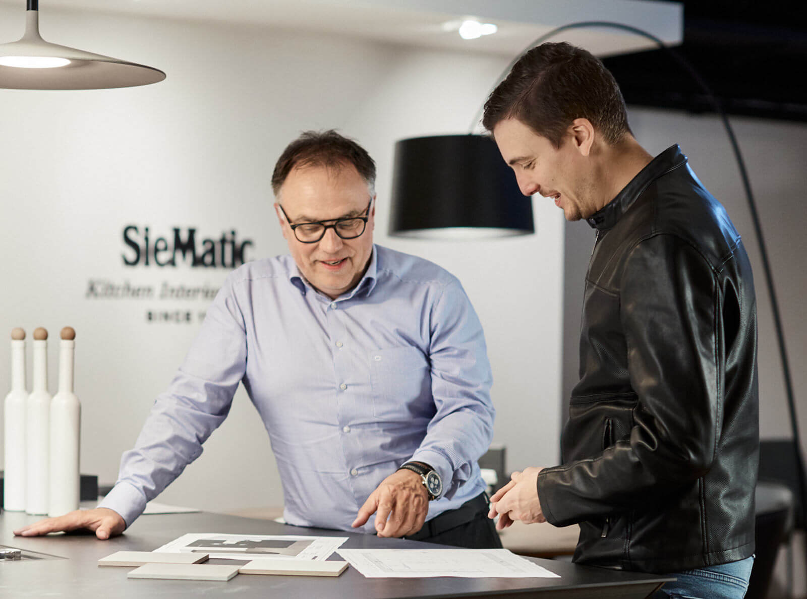 Beratung zur individuellen Küche - Küchenberatung, Möbel nach Maß, Möbelanpassung, Service, Einrichtungsberatung - bühler einrichtungen in Friesenheim bei Offenburg zwischen Karlsruhe und Freiburg